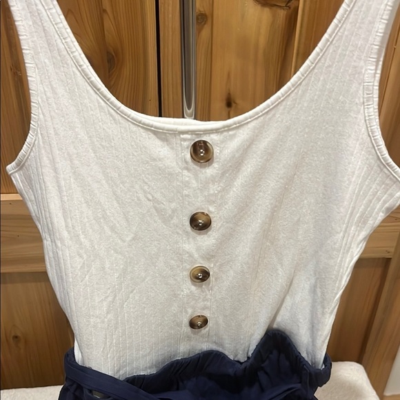 SHEIN White and Navy Romper with Button Detail - Picture 3 of 8